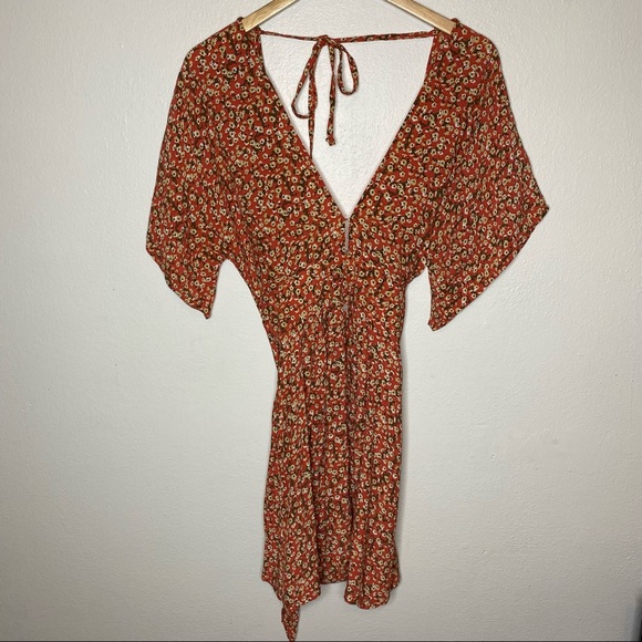 Faithfull the Brand St. Lucia Dress in Blossom Village Pink Floral Back Cut Out - Picture 3 of 15